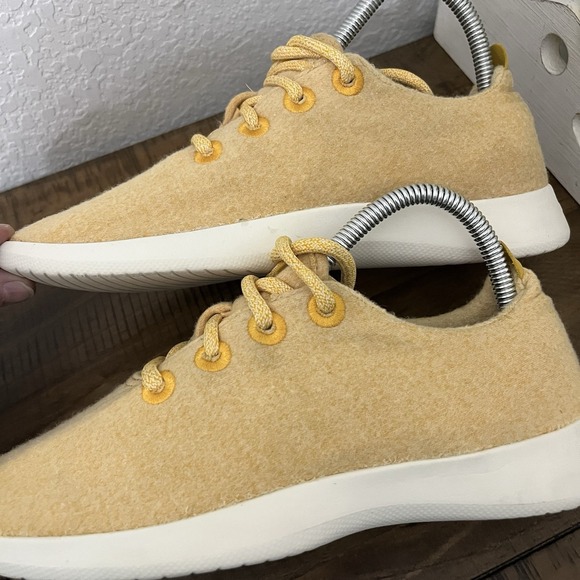 Allbirds The Wool Runners Womens Size 8 Yellow Athletic Shoes‎ Sneakers EUC - Picture 6 of 8